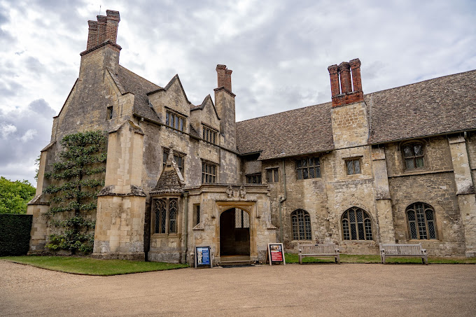 Anglesey Abbey Gardens and Lode Mill Logo