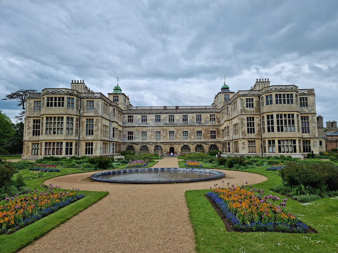 Audley End House and Gardens Logo