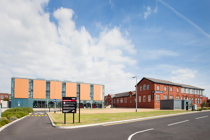 Blackpool and the Fylde College University Centre Logo