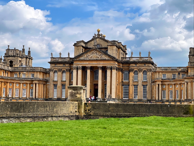 Blenheim Palace Logo