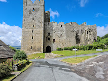 Bolton Castle Logo