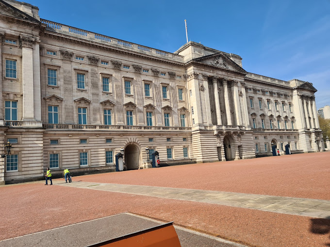 Buckingham Palace Travel | Museums