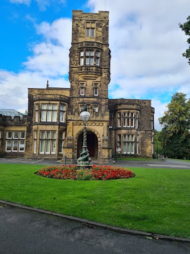 Cliffe Castle|Museums|Travel