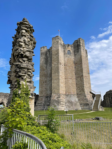 Conisbrough Castle - Logo