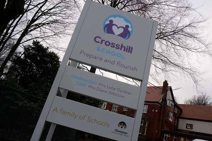 Crosshill School Education | Schools