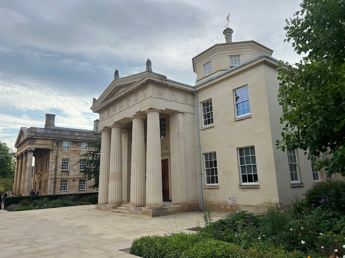 Downing College - Logo