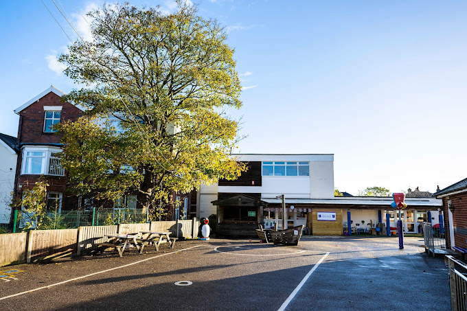 Edenhurst Preparatory School and Nursery Education | Schools