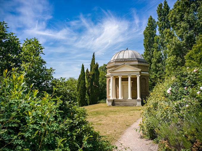 Garrick's Temple to Shakespeare Logo