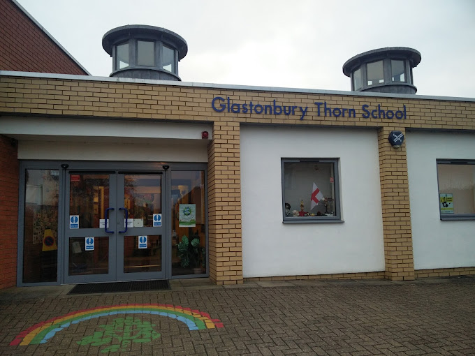 Glastonbury Thorn School Education | Schools