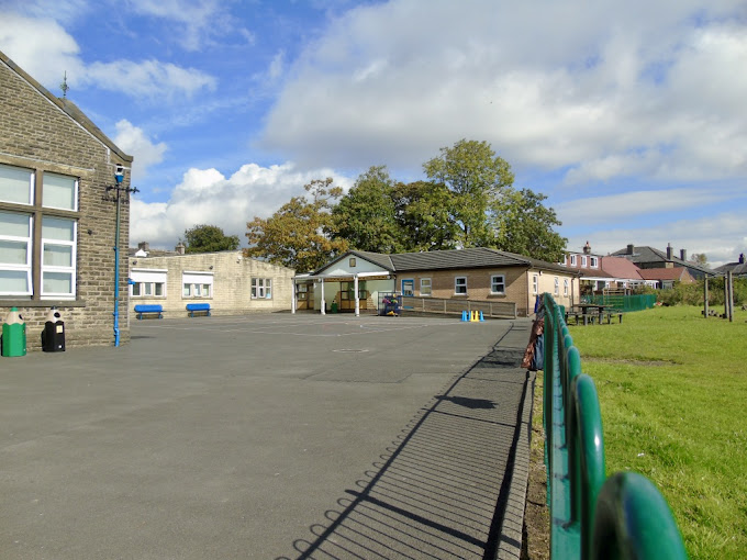 Helmshore Primary School Education | Schools