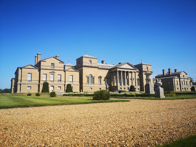 Holkham Hall - Logo