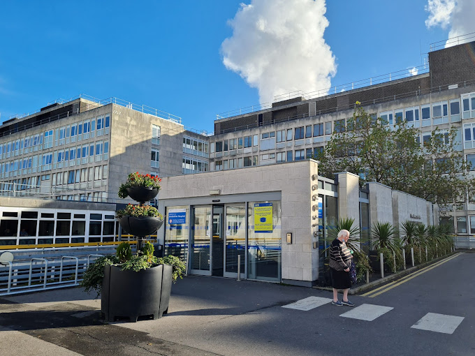 Huddersfield Royal Infirmary Medical Services | Hospitals