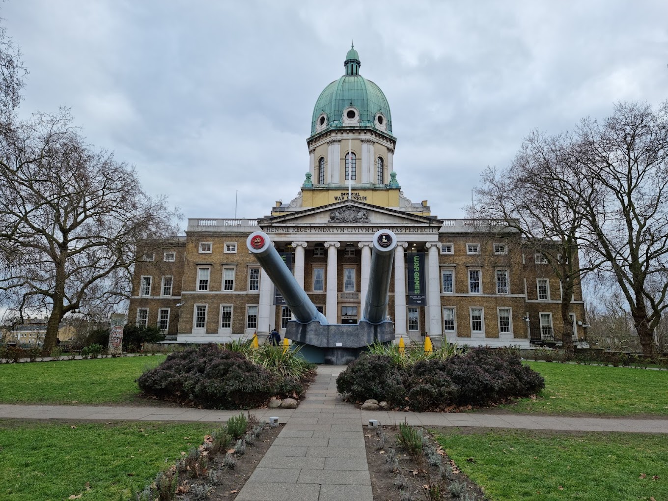 Imperial War Museum London - Logo