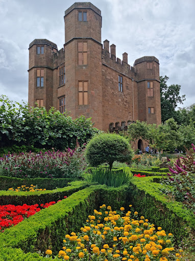 Kenilworth Castle and Elizabethan Garden Travel | Museums