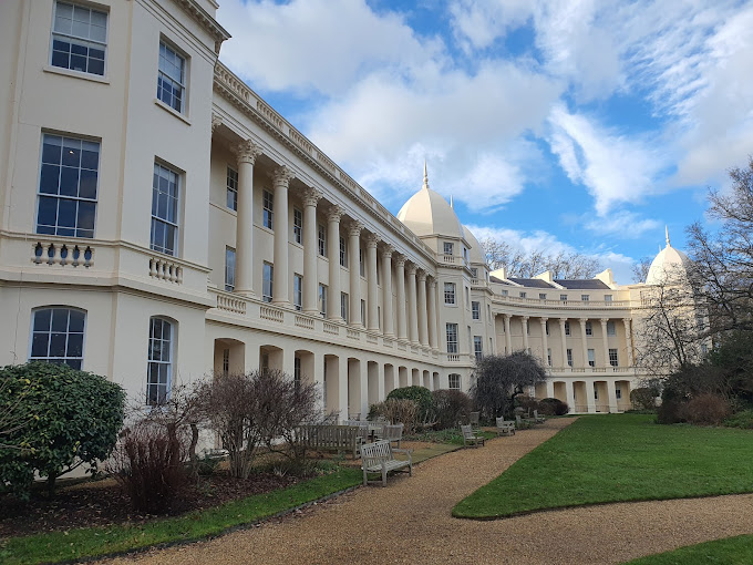 London Business School - Logo