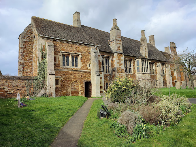 Lyddington Bede House Logo