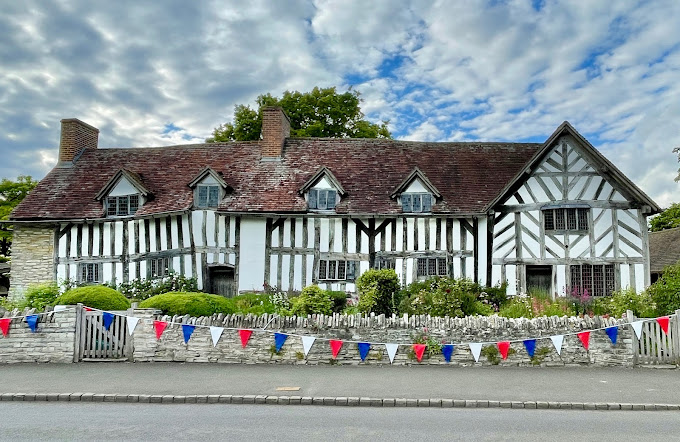 Mary Arden's Farm Logo