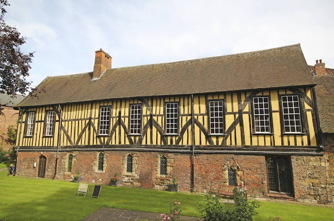 Merchant Adventurers' Hall - Logo