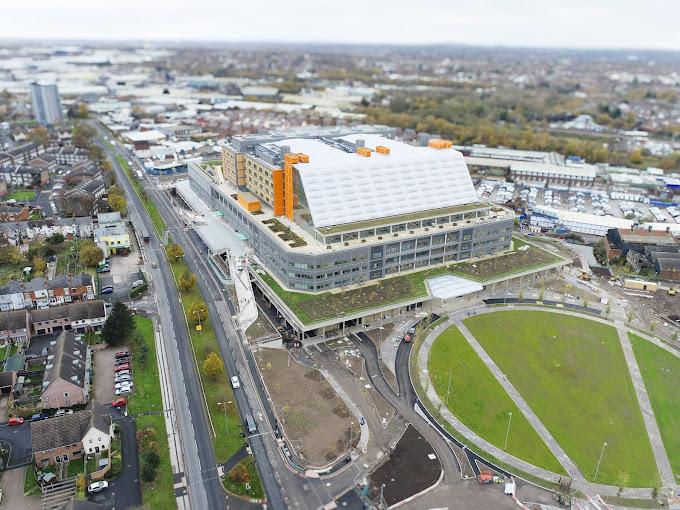 Midland Metropolitan University Hospital - Logo