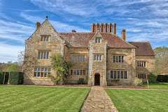 National Trust - Bateman's Logo