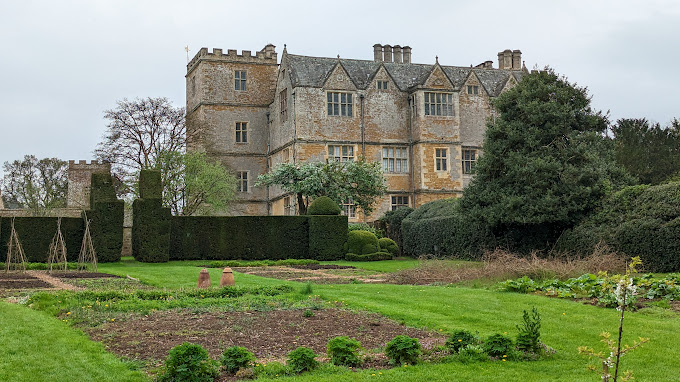 National Trust - Chastleton House - Logo