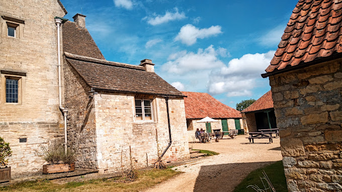 National Trust - Woolsthorpe Manor Travel | Museums