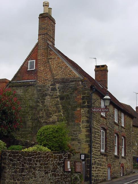 Petworth Cottage Museum - Logo