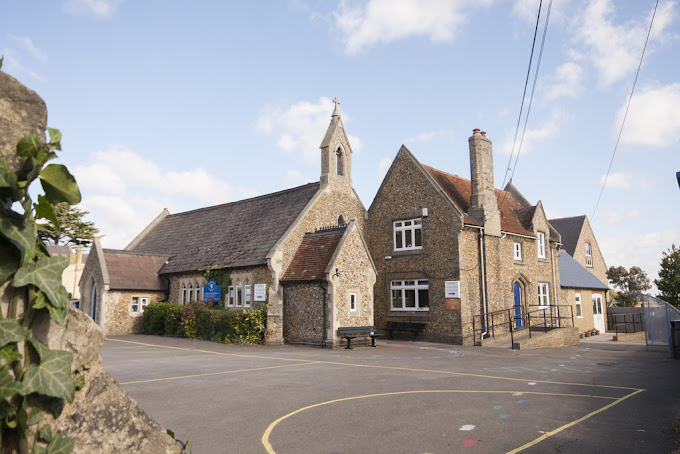 Rivenhall C Of E Primary School Education | Schools