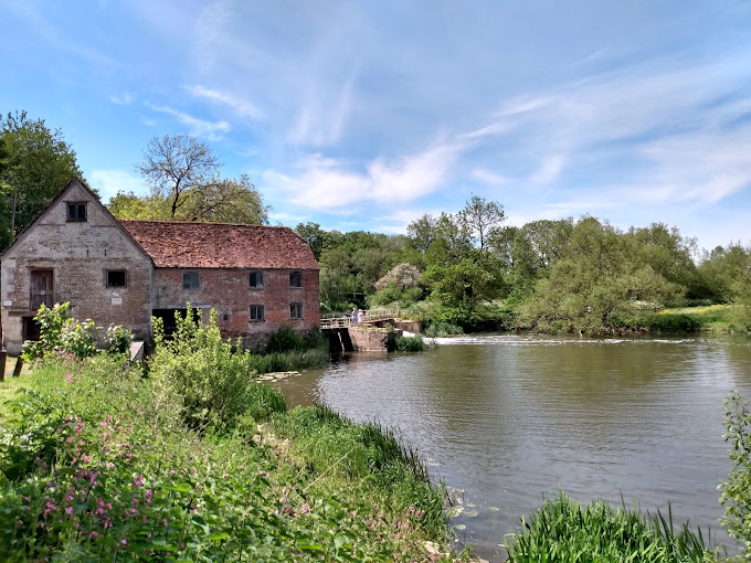 Sturminster Newton Mill Logo