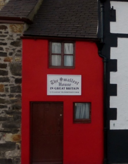 The Smallest House In Great Britain - Logo