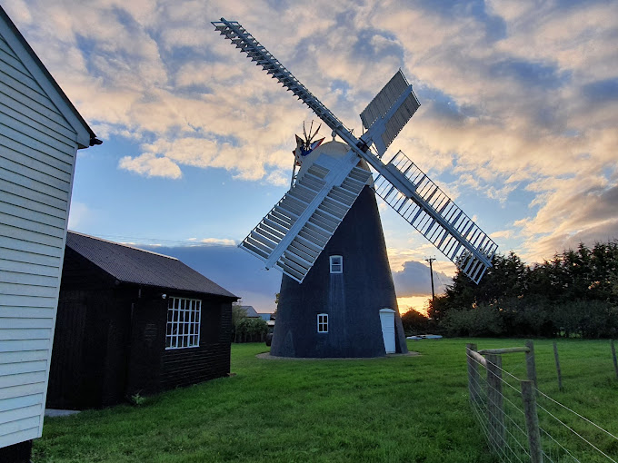 Thelnetham Windmill Logo