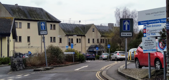 Totnes Community Hospital Medical Services | Hospitals