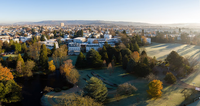 University of Gloucestershire - Logo