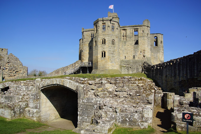 Warkworth Castle Logo